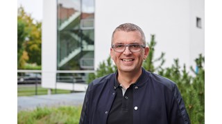 Dr. Stephan Lowis, Vorsitzender des Vorstandes und Vorstand Finanzen (CEO) Dr. Stephan Lowis, Vorsitzender des Vorstandes und Vorstand Finanzen (CEO)