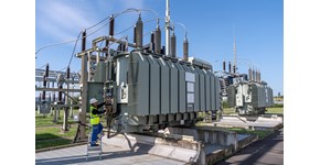 Anlage in einem Umspannwerk der MITNETZ STROM Anlage in einem Umspannwerk der MITNETZ STROM