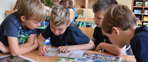 Kinder erkunden zusammen Energiethemen in der Grundschule Kinder erkunden zusammen Energiethemen in der Grundschule