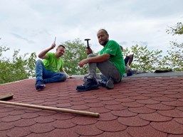 Mitarbeiter vor Ort 2024 Mitarbeiter vor Ort 2024