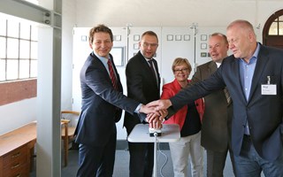 Wiederinbetriebnahme des Wasserkraftwerks am 06.06.2014 Wiederinbetriebnahme des Wasserkraftwerks am 06.06.2014